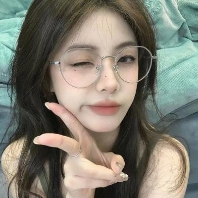 5个吓鬼的少年